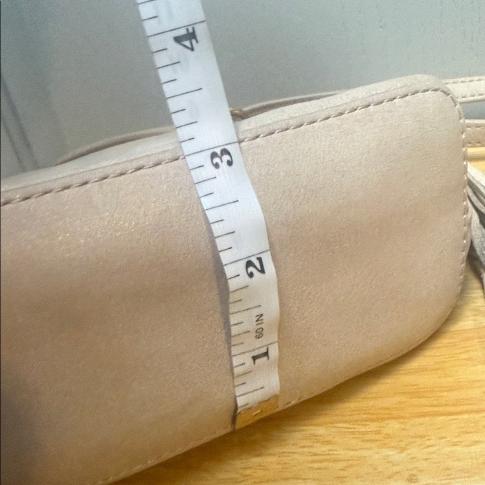 HOBO Beige Shoulder Bag with Tassel - Picture 14 of 17